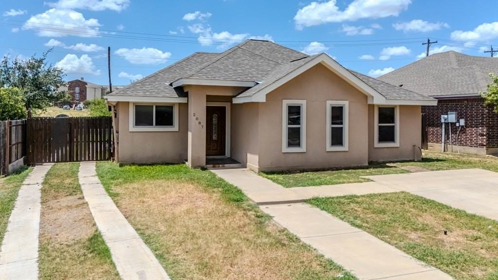 2087 Foxborough - Photo 3 of 35