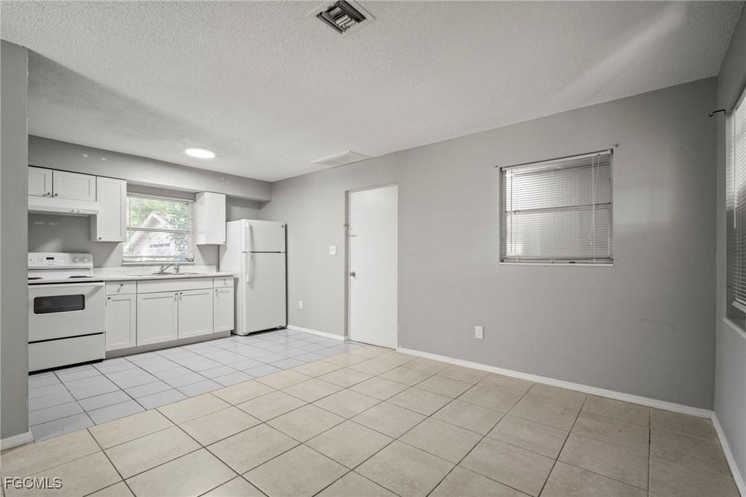 75 Cypress Street - Photo 4 of 18