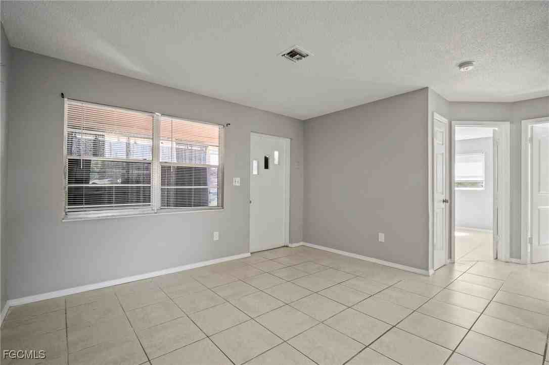 75 Cypress Street - Photo 6 of 18