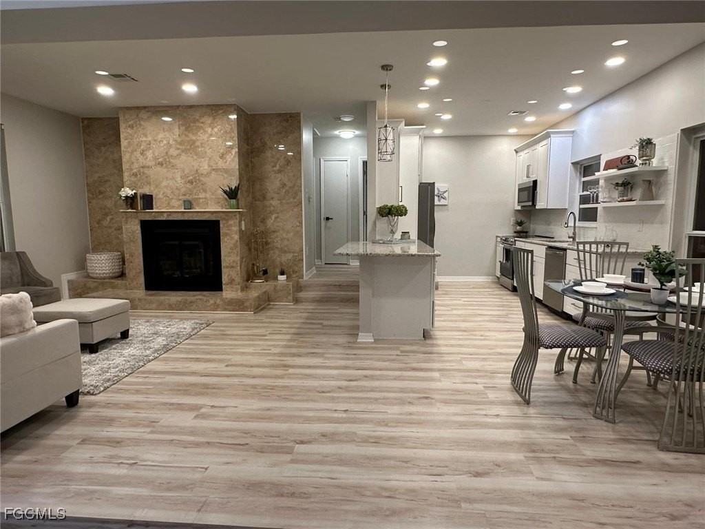 6488 Angle Pl - Photo 4 of 25