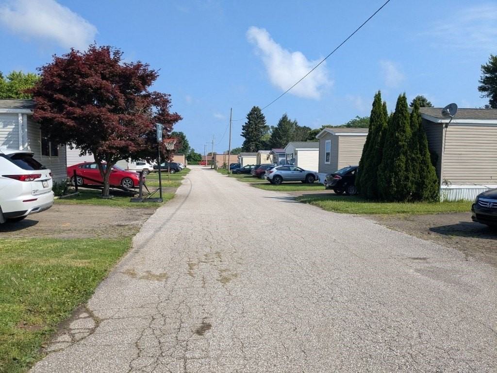 2730 Ganzer Ln - Photo 3 of 3