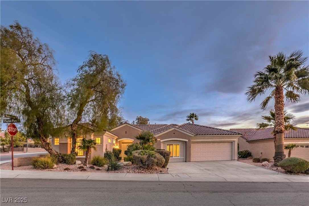 2170 Peyten Park Street - Photo 4 of 50