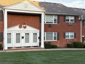 6 Lincoln Gdns - Photo 1 of 1