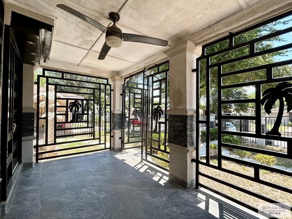 2508 Lindberg Avenue - Photo 6 of 31