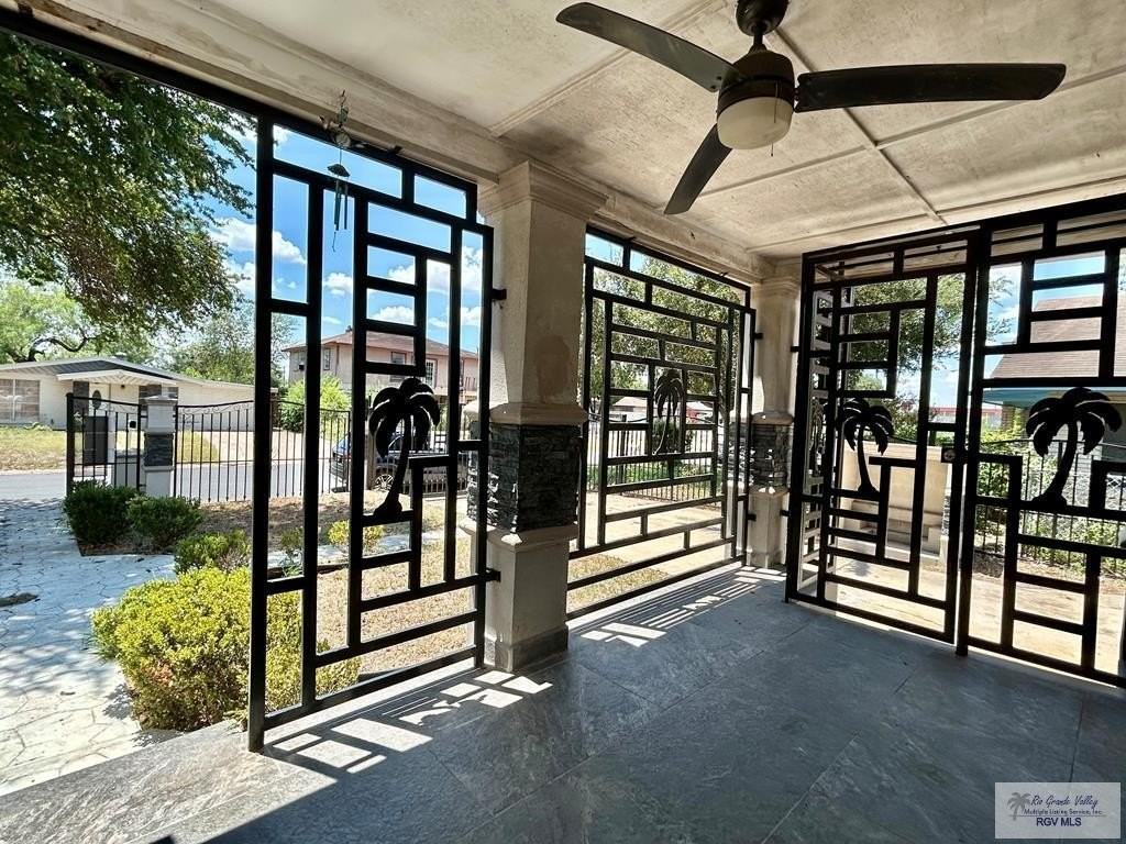 2508 Lindberg Avenue - Photo 7 of 31