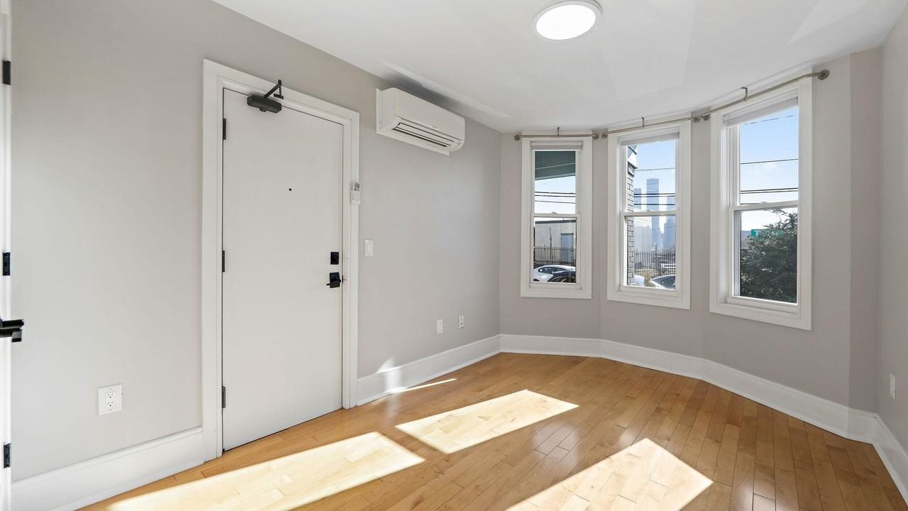 38 Troy Street #1L - Photo 5 of 13