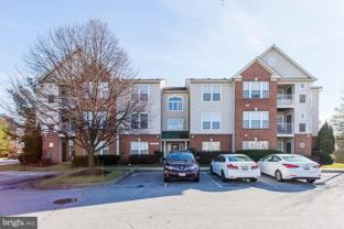 2045 Hunting Ridge Dr - Photo 1 of 1