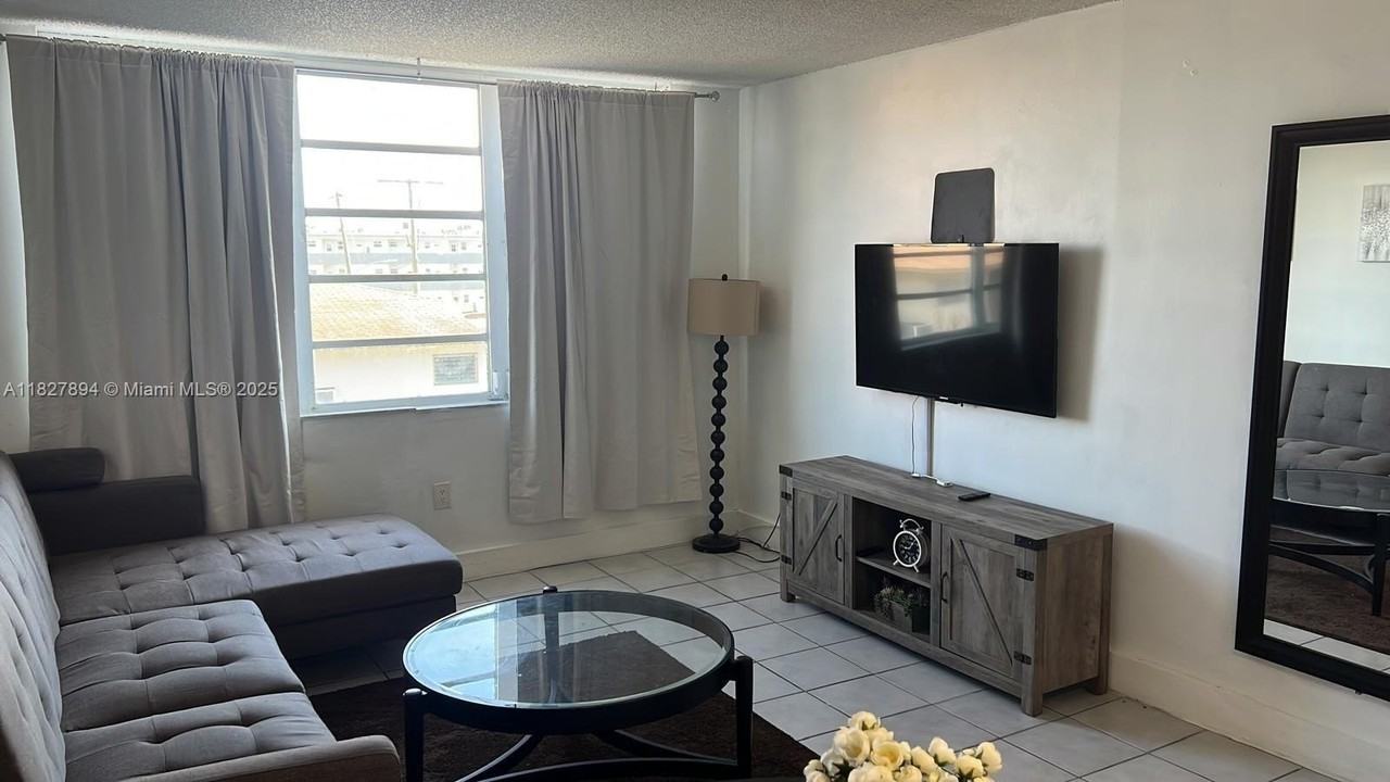 13390 Ne 7th Ave #307 - Photo 7 of 13