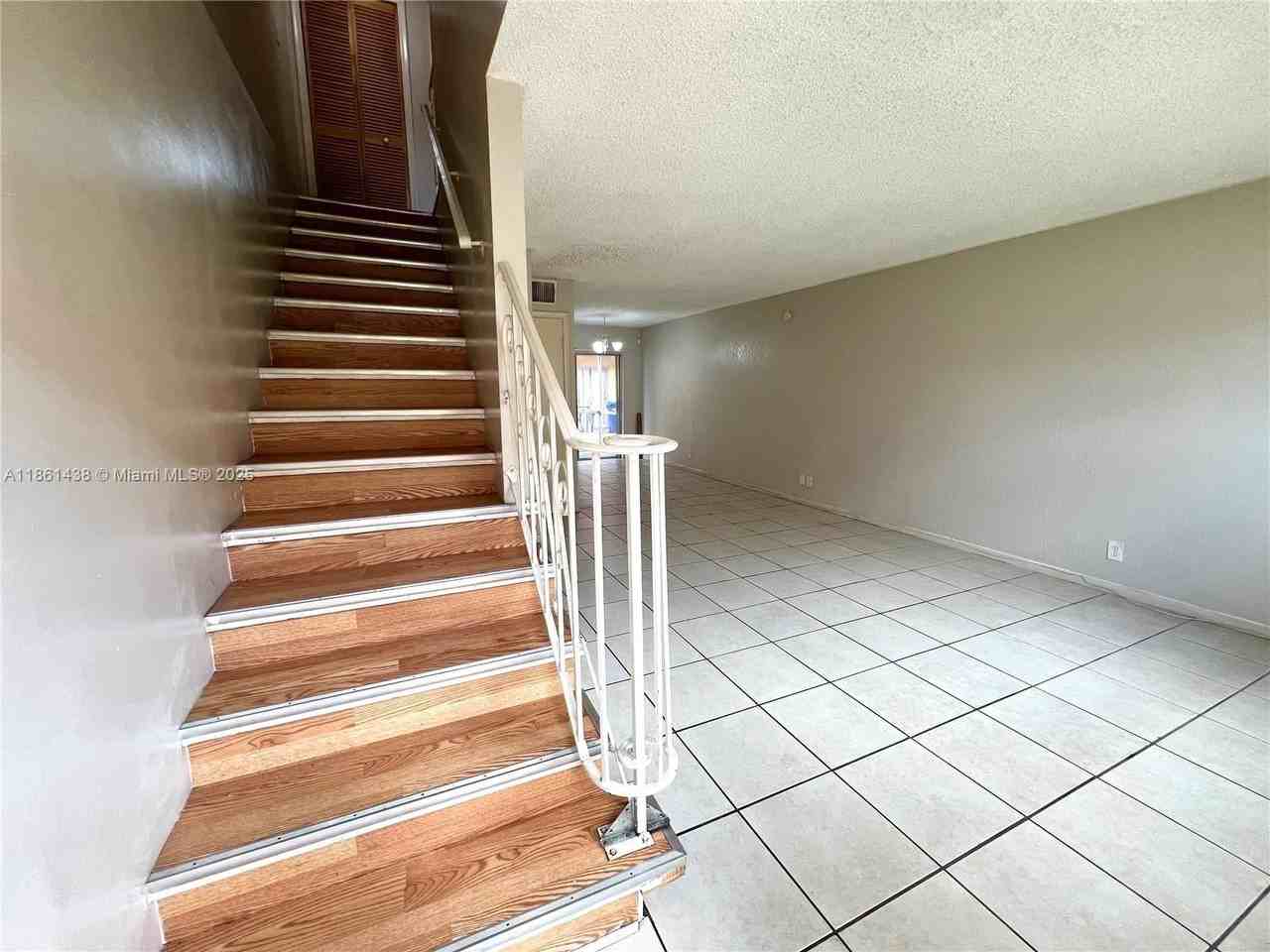 2562 Nw 52nd Ave #B18 - Photo 3 of 16