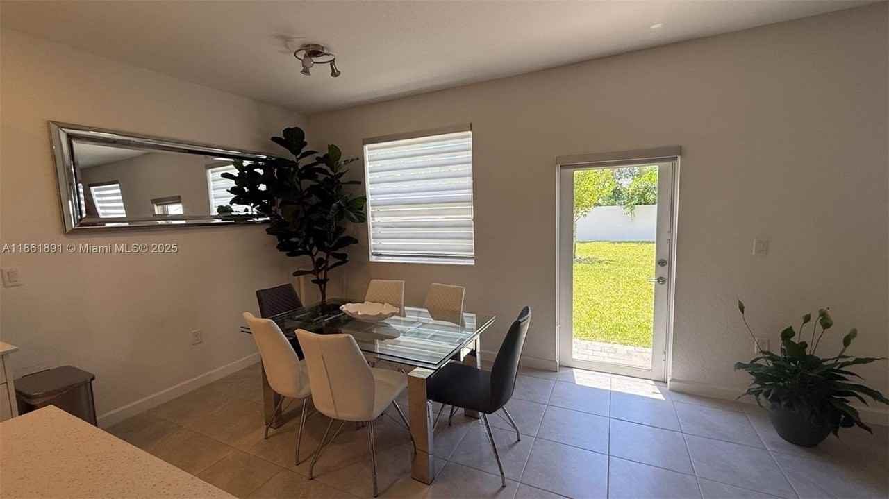 14808 Sw 163rd Ter - Photo 6 of 41