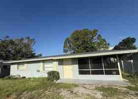 featured image of 860 Michigan Ave