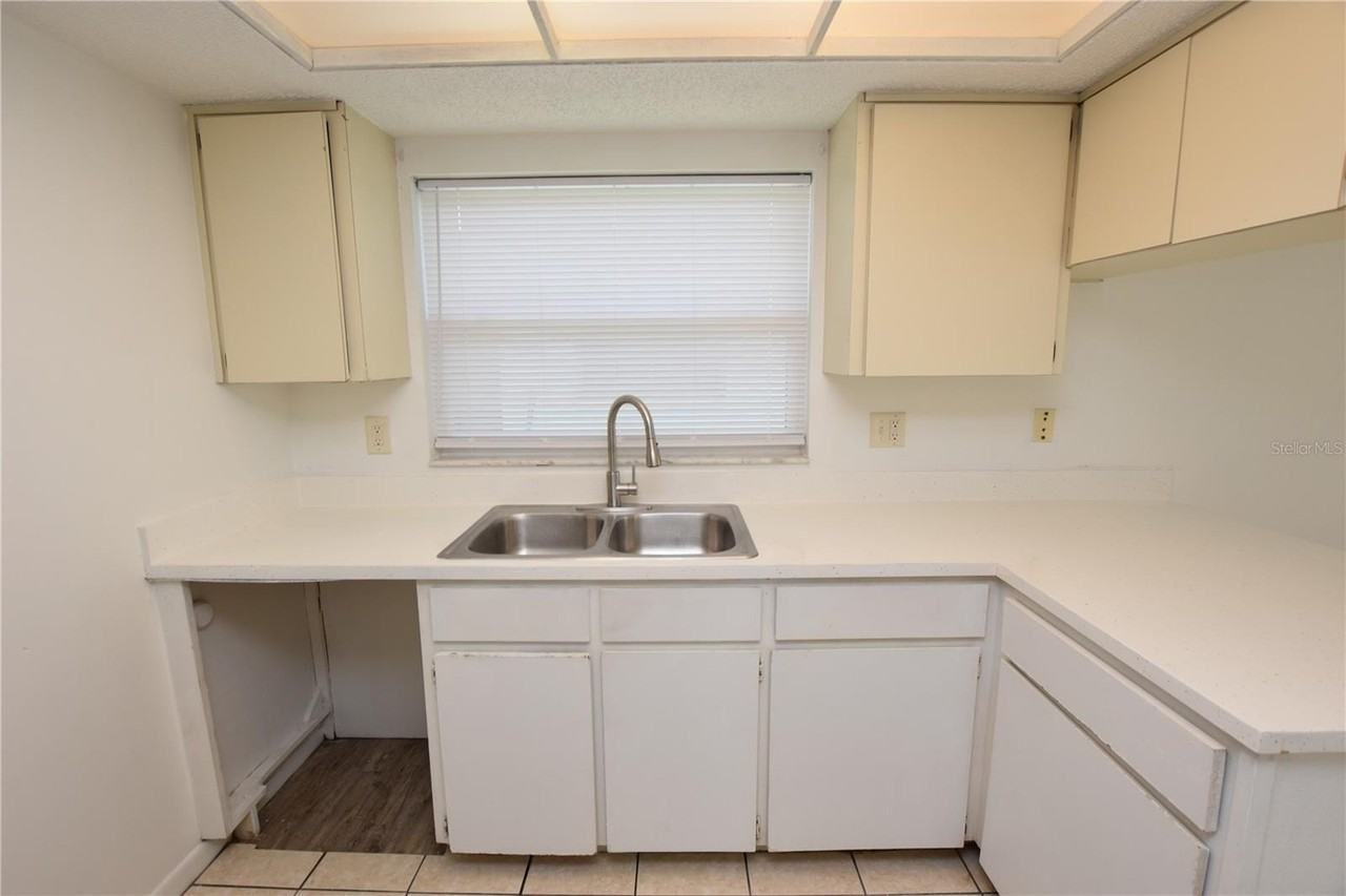 1019 Buccaneer Drive - Photo 4 of 20