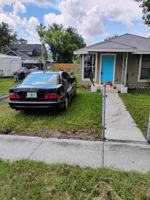 featured image of 1009 Ne 5th St