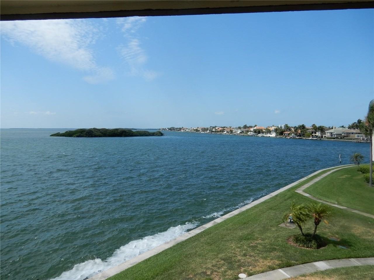 135 1st St E #205 - Photo 2 of 14