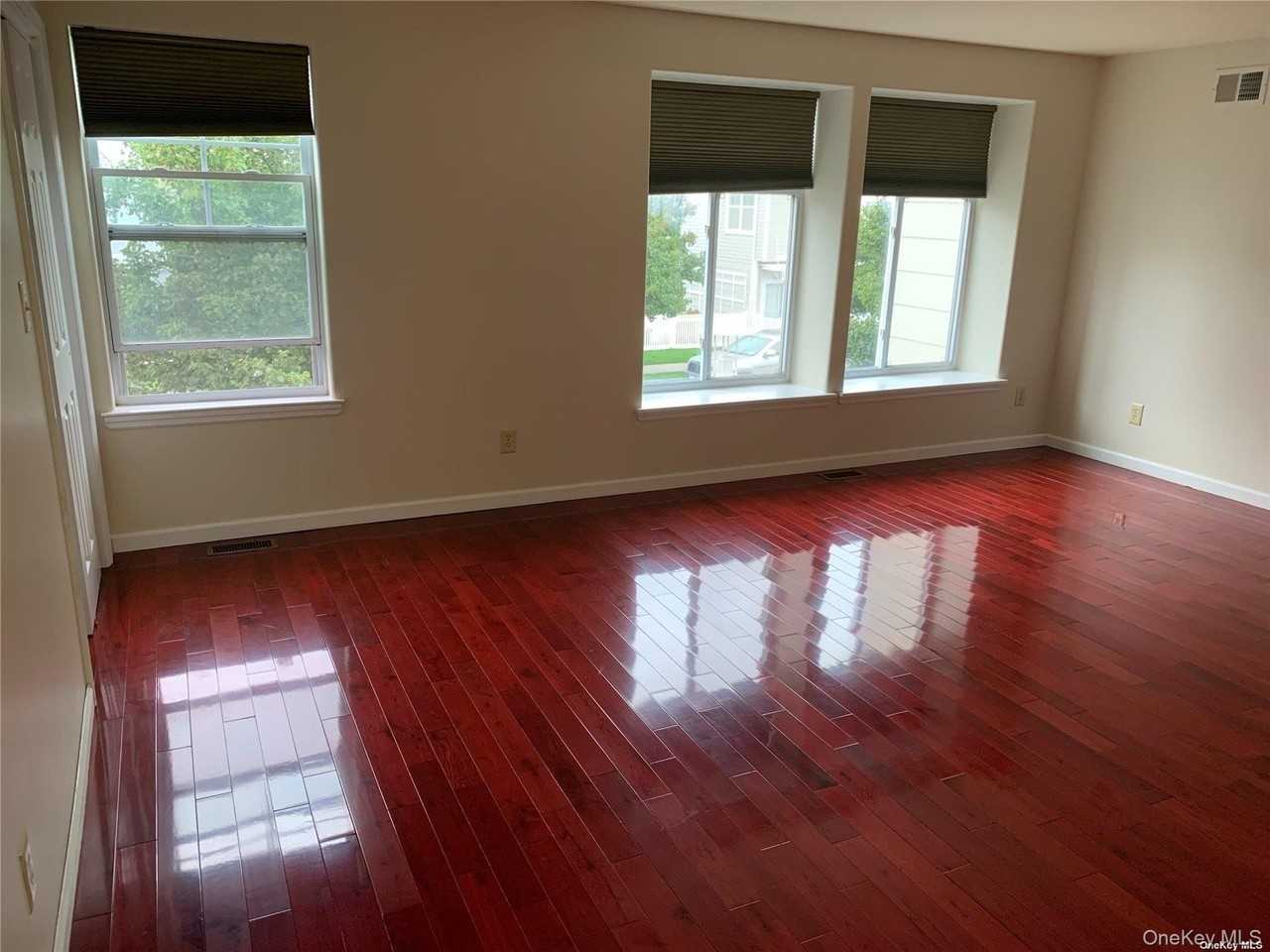 134 Meridian Blvd #A - Photo 5 of 7