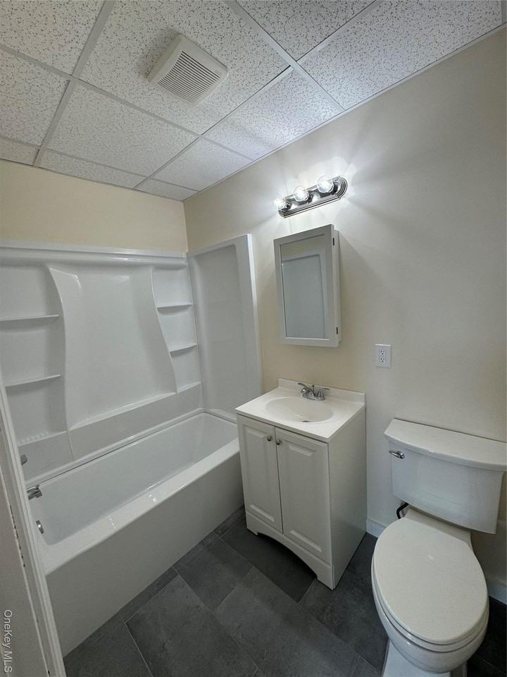 2A Somerset Ave - Photo 2 of 6