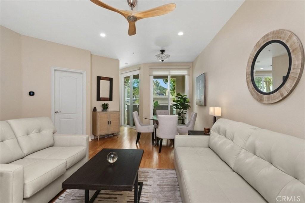 2101 E 15th St #7 - Photo 6 of 23