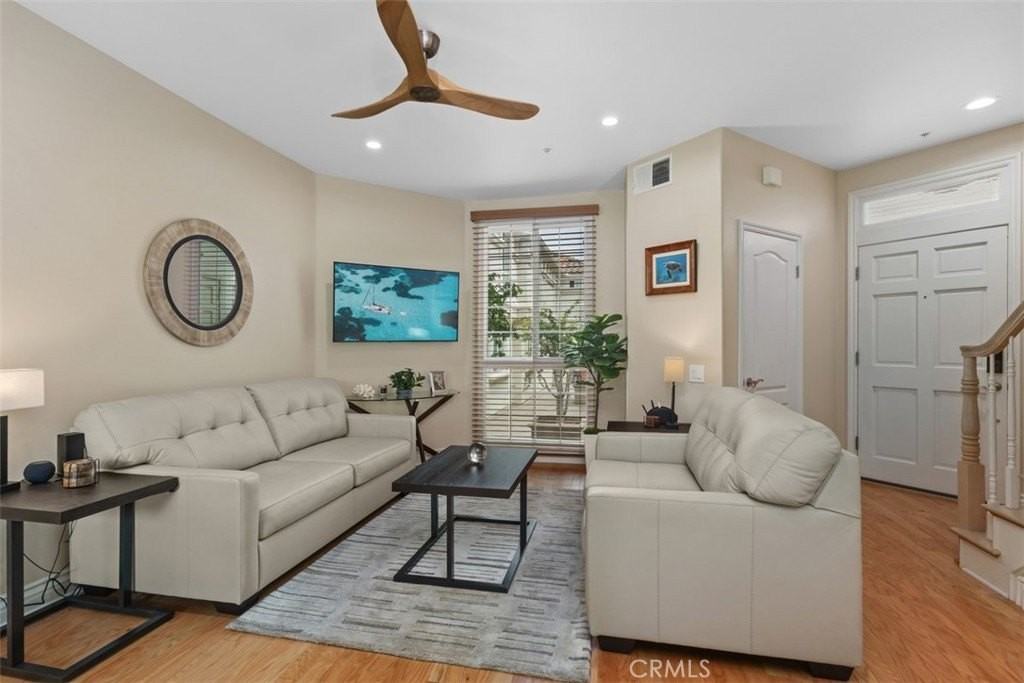 2101 E 15th St #7 - Photo 7 of 23