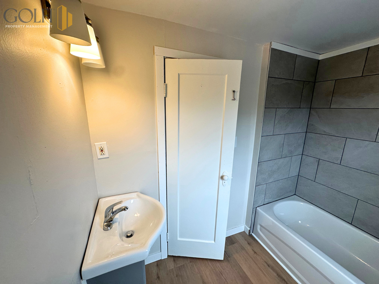 62 Victoria St #2 - Photo 3 of 15