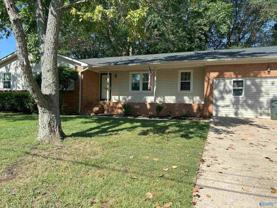 9802 Dolphin Dr Se - Photo 1 of 1