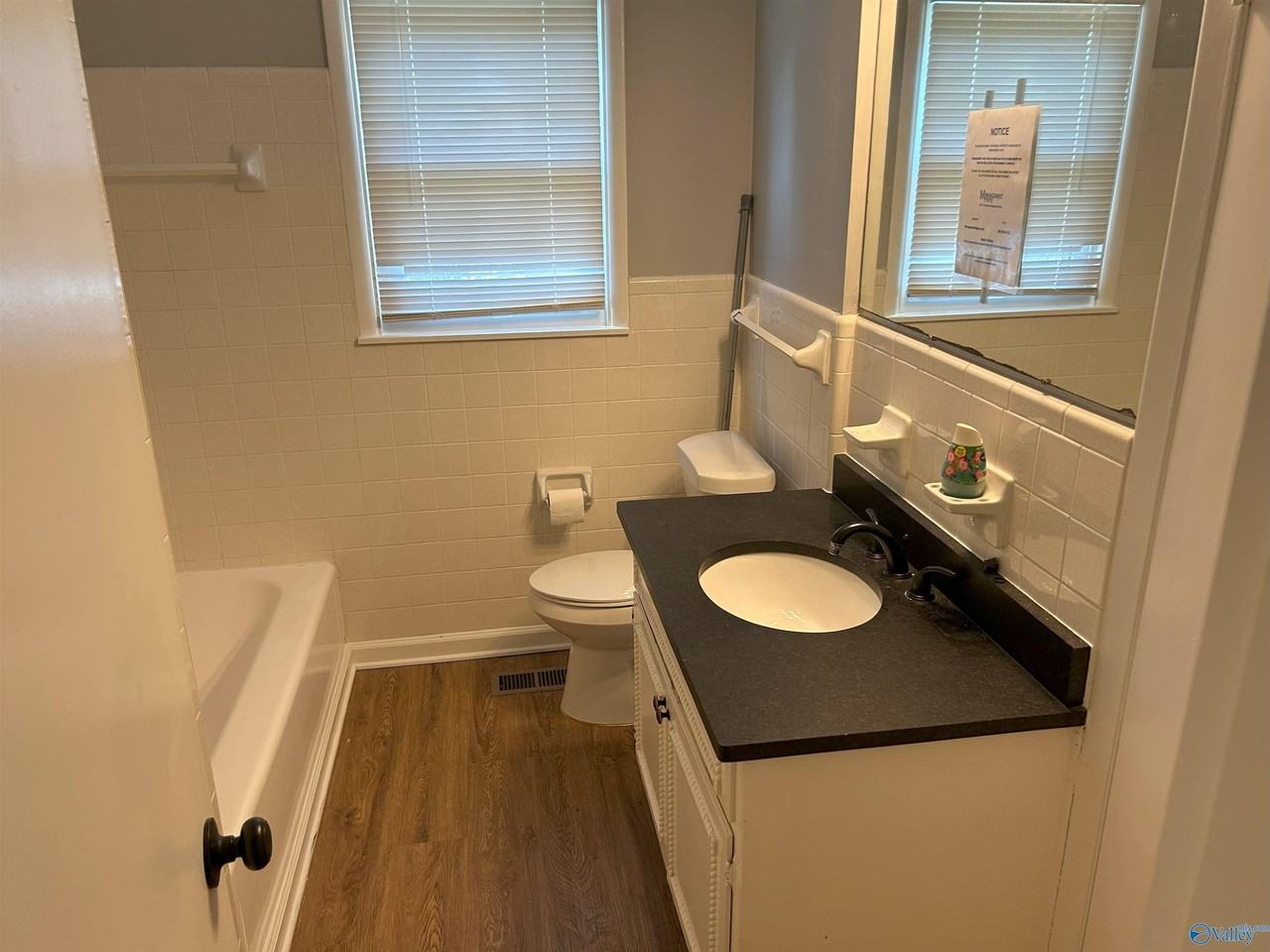 9802 Dolphin Drive - Photo 7 of 12