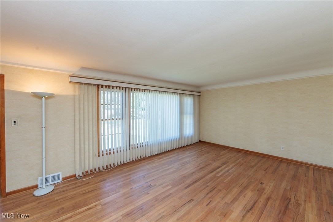 2207 Campus Rd - Photo 6 of 49