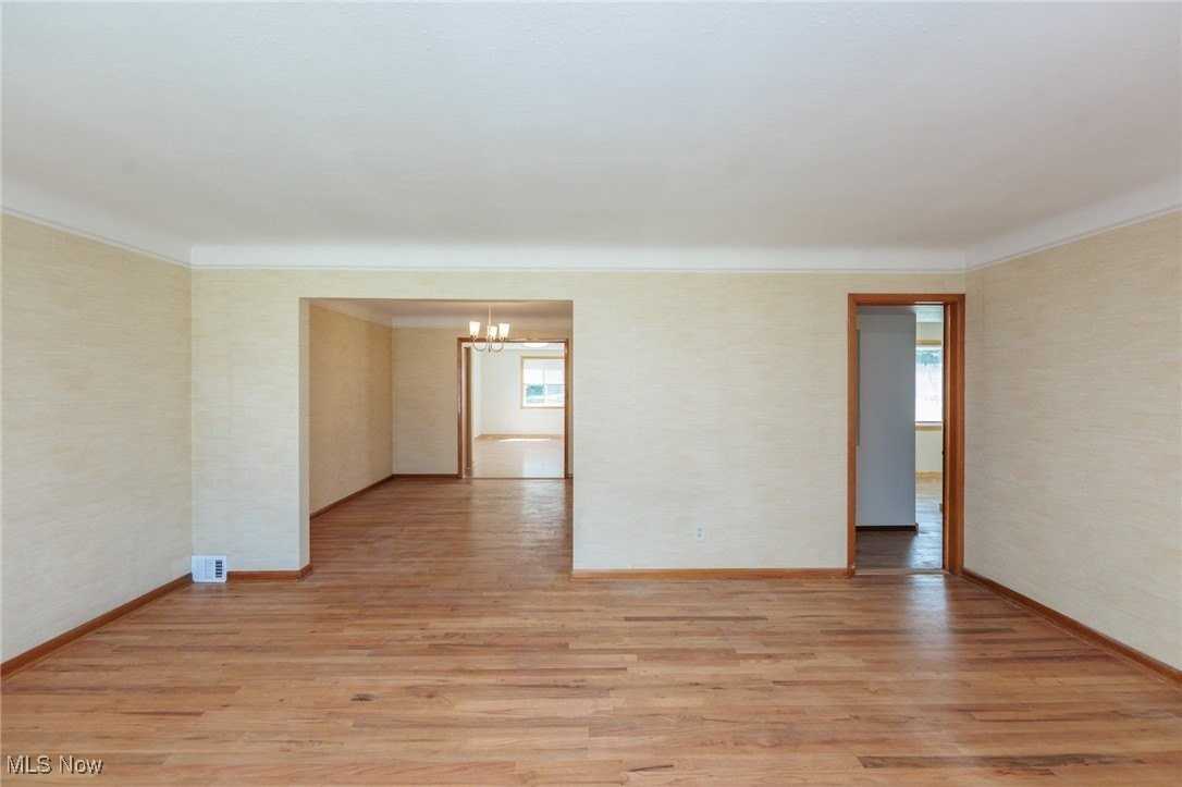 2207 Campus Rd - Photo 7 of 49