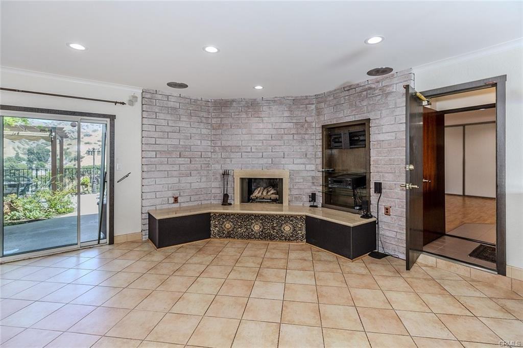 10163 Olivia Ter - Photo 2 of 8