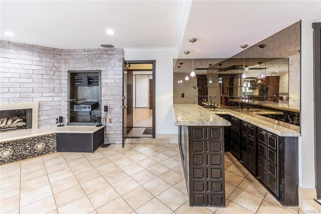 10163 Olivia Ter - Photo 3 of 8