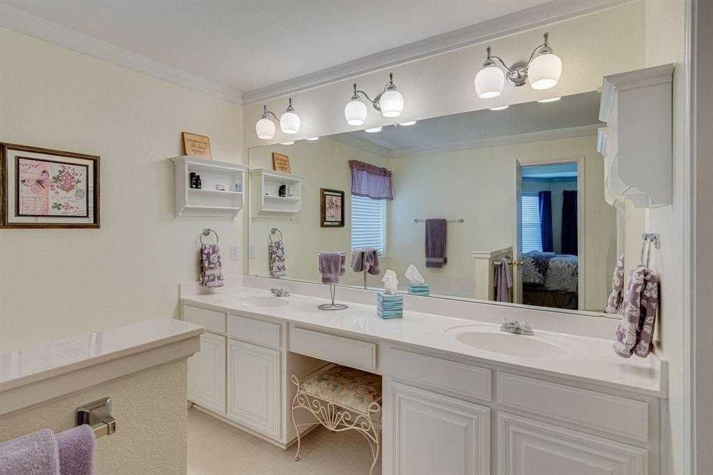 4940 Diamond Trace Trail - Photo 3 of 9