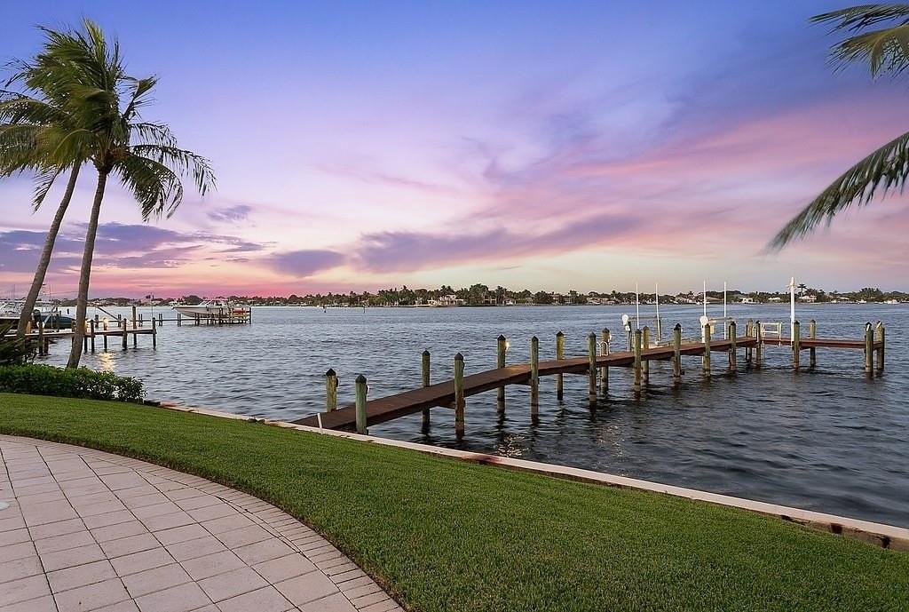 19022 Loxahatchee River Rd - Photo 7 of 50