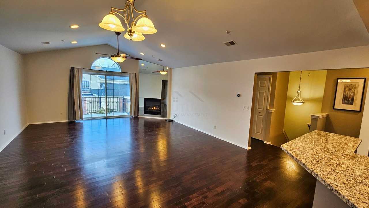 6203 Jasmine Dr - Photo 3 of 8