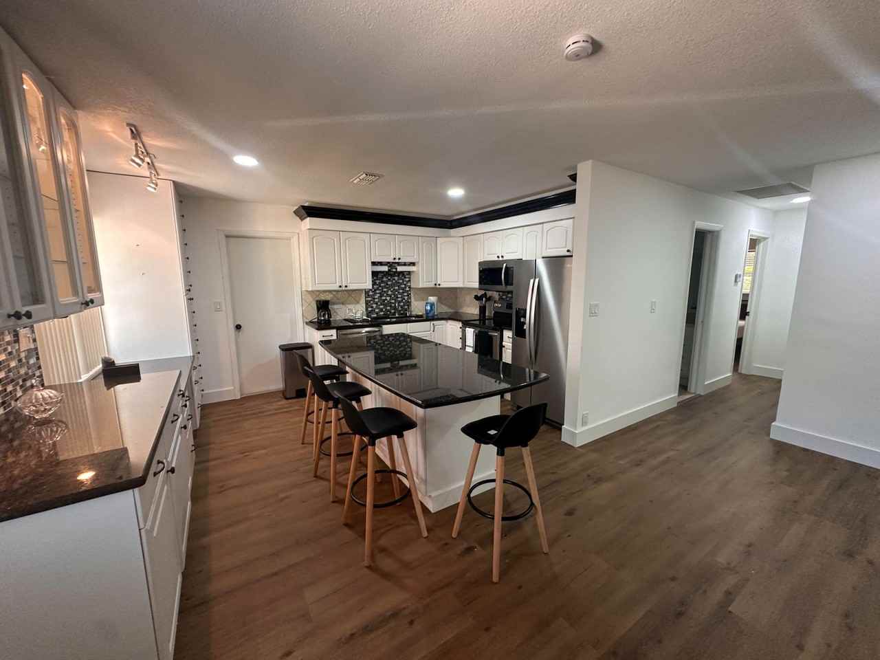 Sw Monroe Cir N - Photo 6 of 9