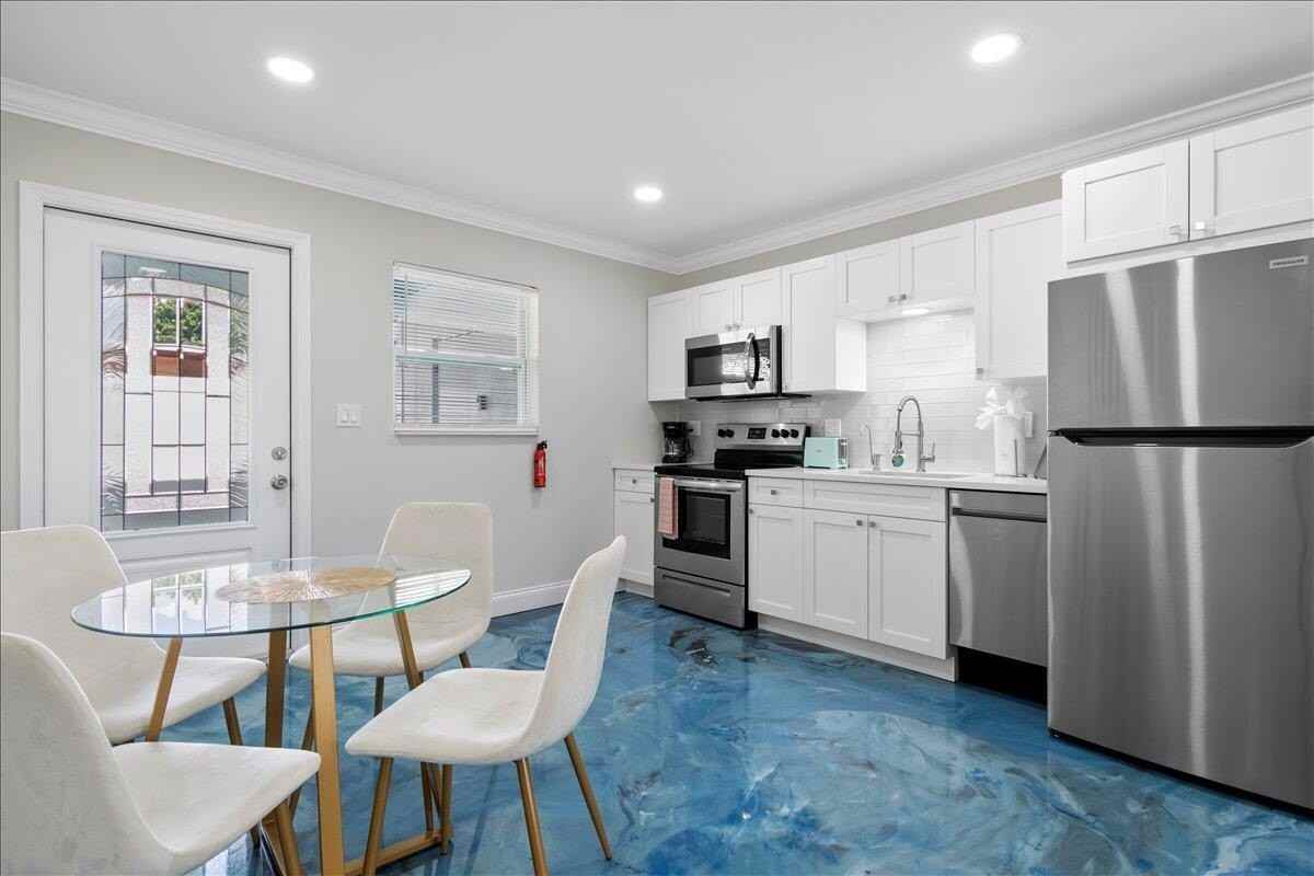 2741 Parker Ave #A - Photo 7 of 45