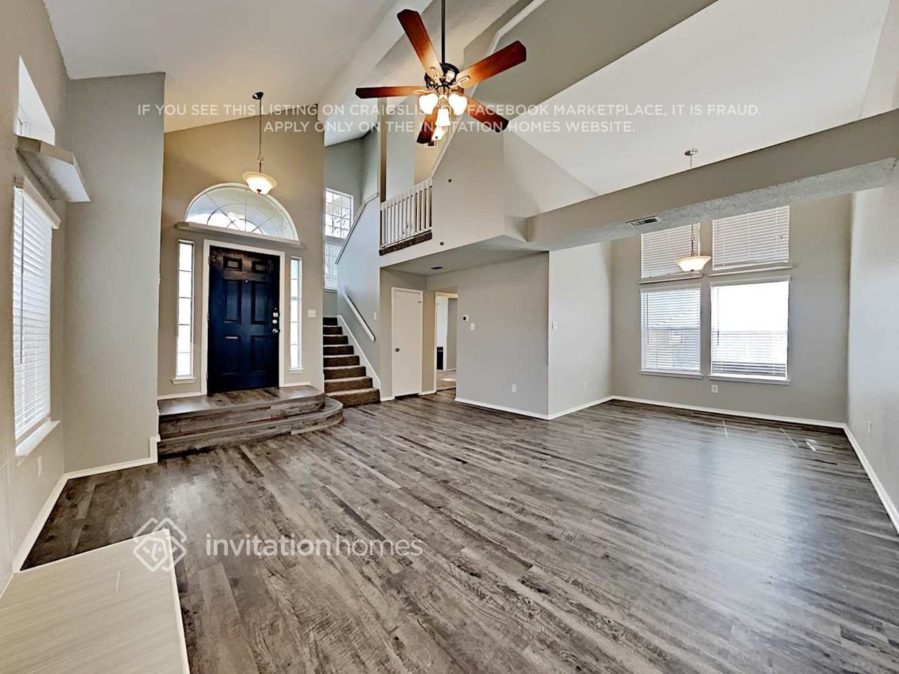 9218 Oak Hollow Dr - Photo 5 of 21