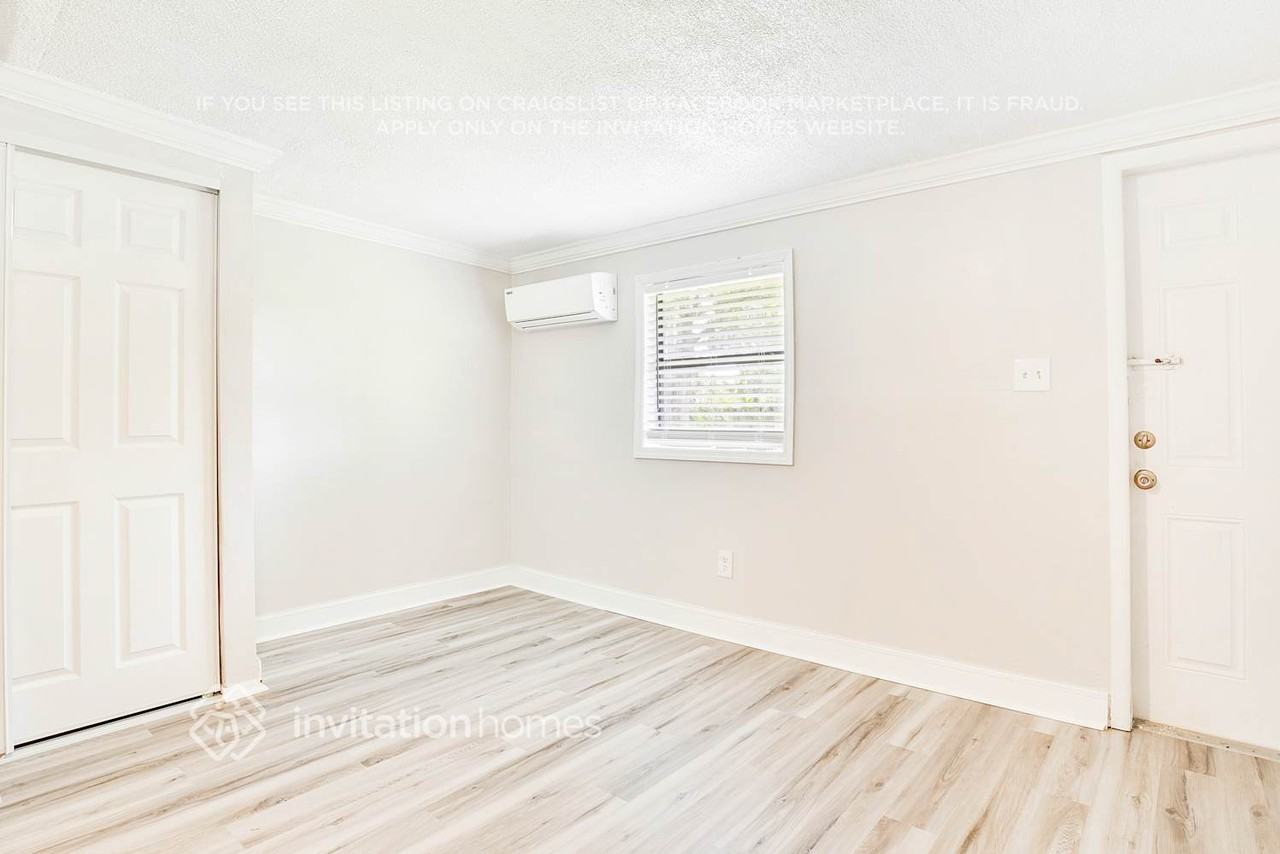 4541 America St - Photo 2 of 23