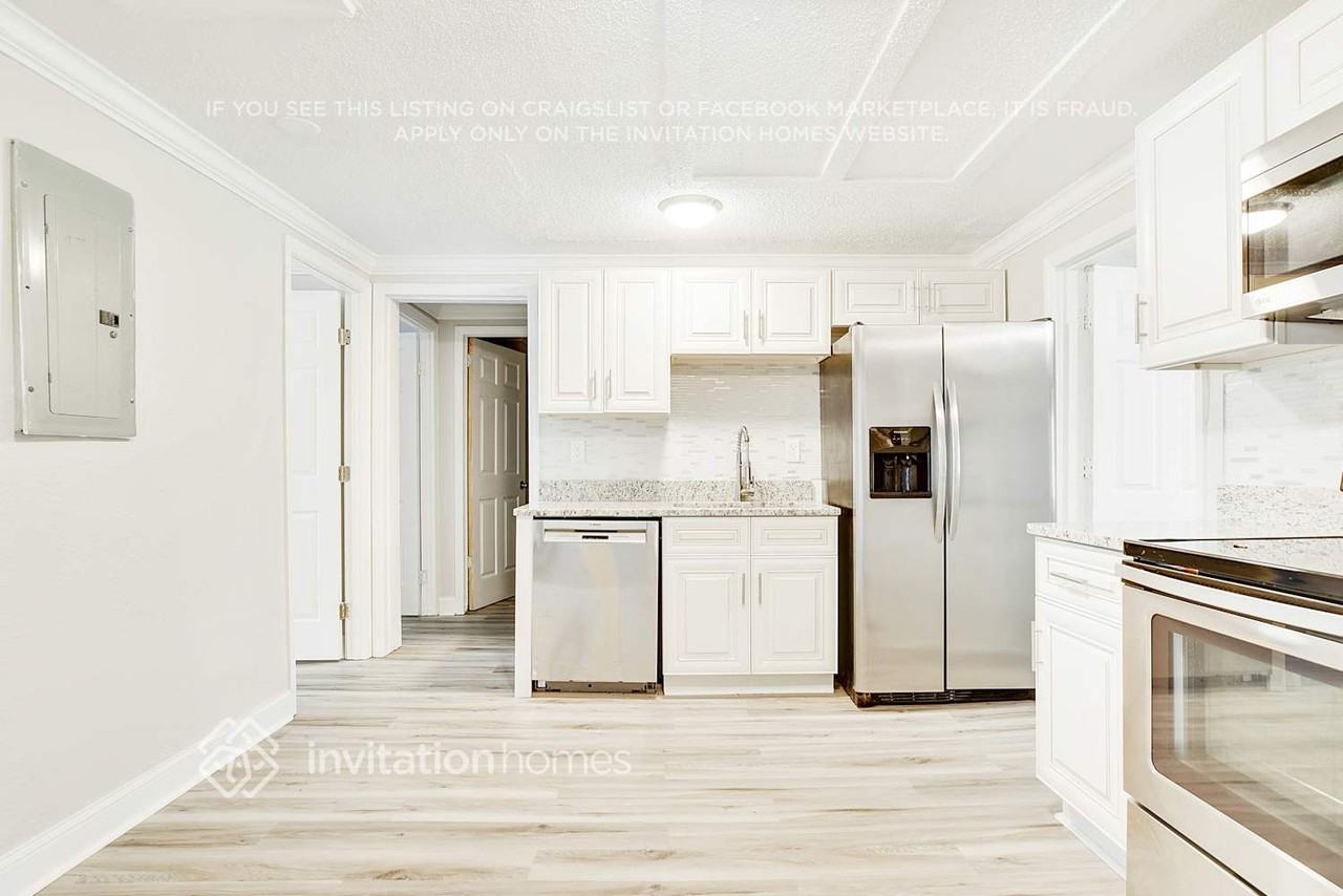 4541 America St - Photo 6 of 23