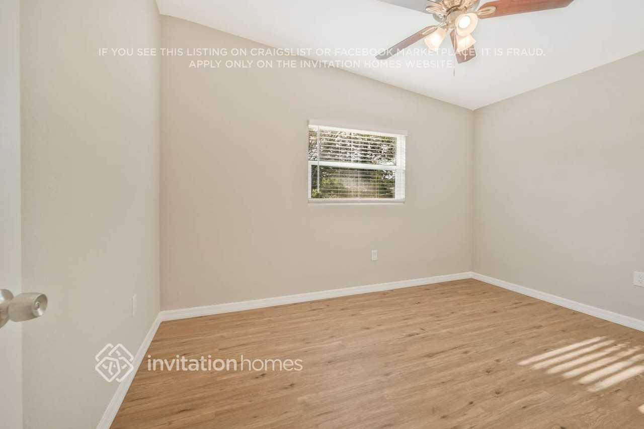 3916 Timber Trl - Photo 4 of 20