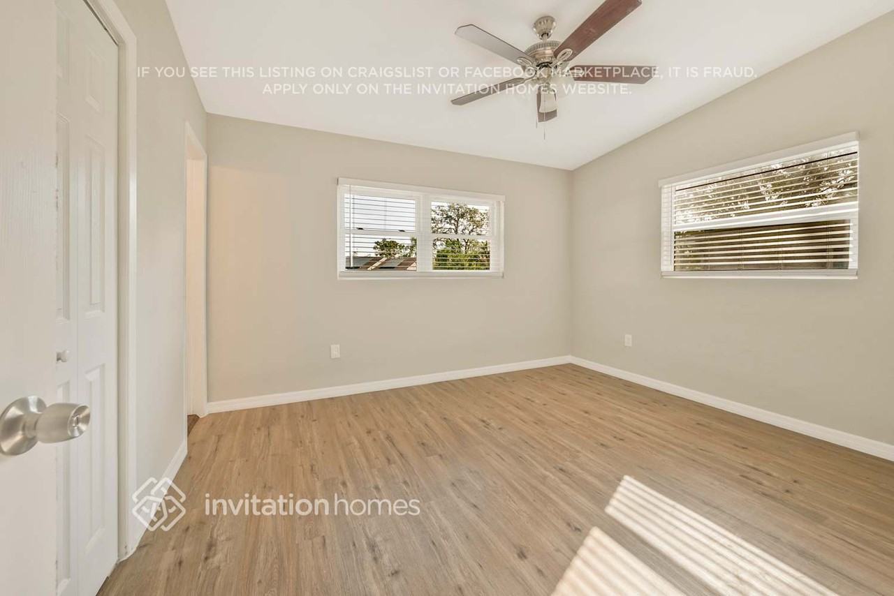 3916 Timber Trl - Photo 5 of 20