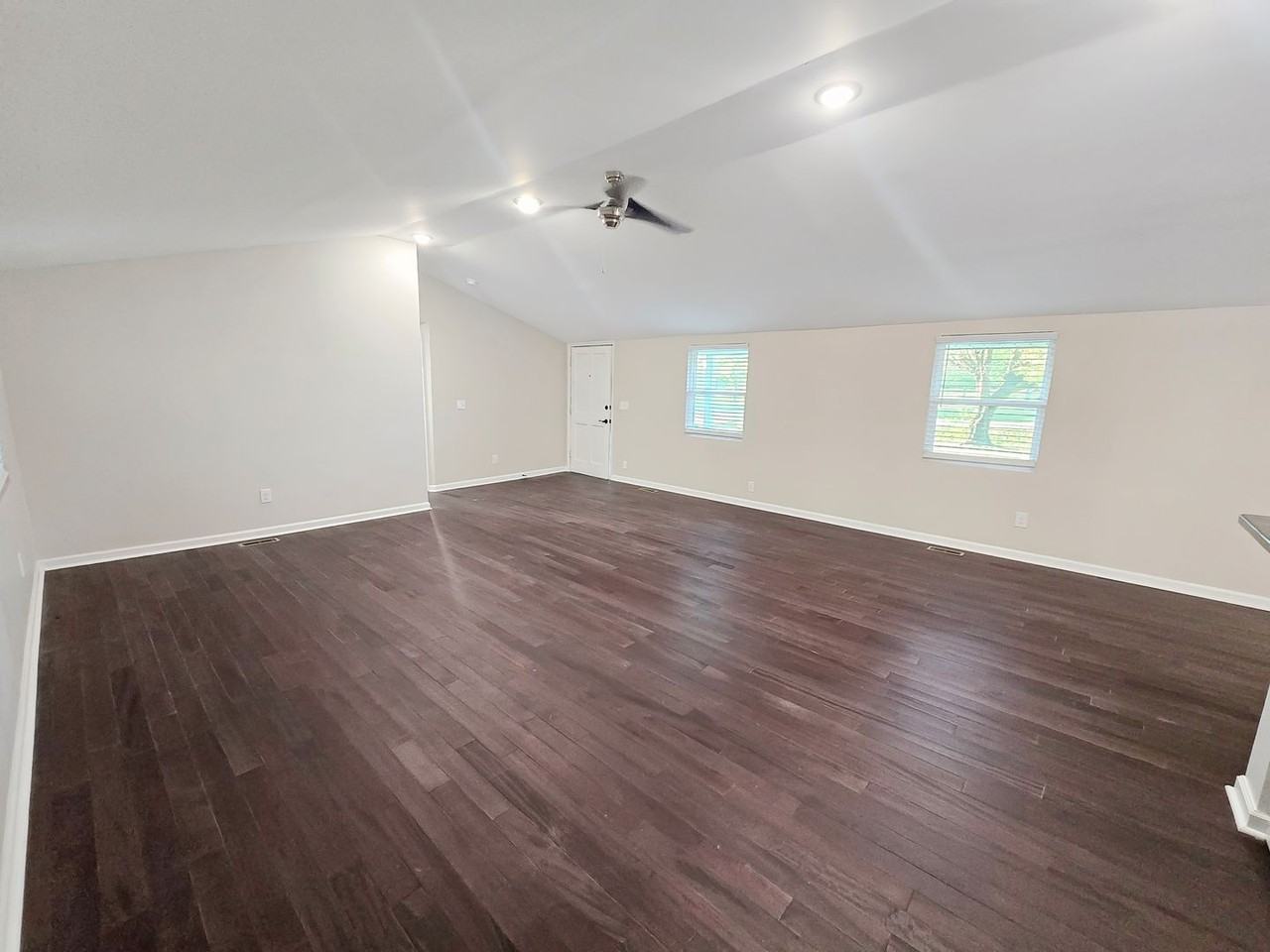 674 Harvest Rd - Photo 6 of 24