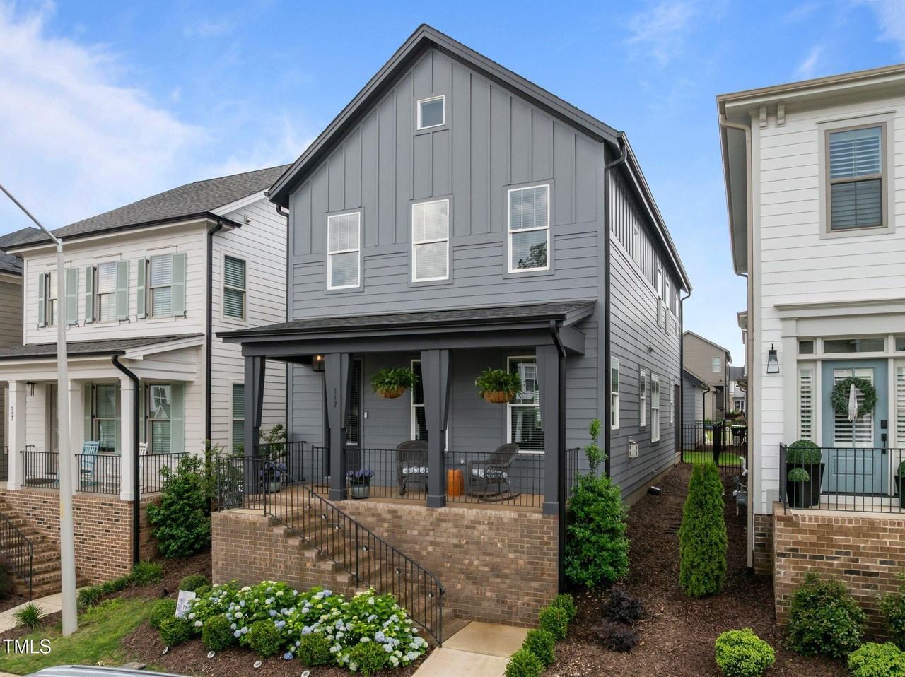 117 Banning Dr - Photo 2 of 50