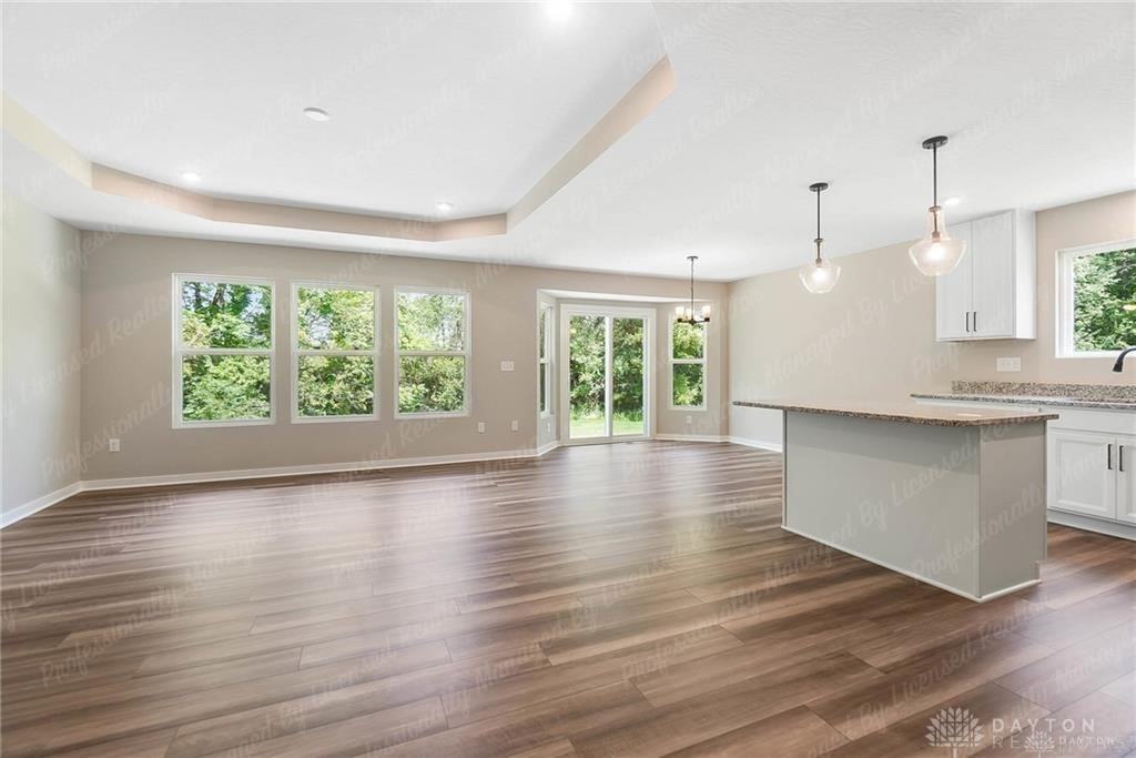 510 Iris Dr - Photo 7 of 50