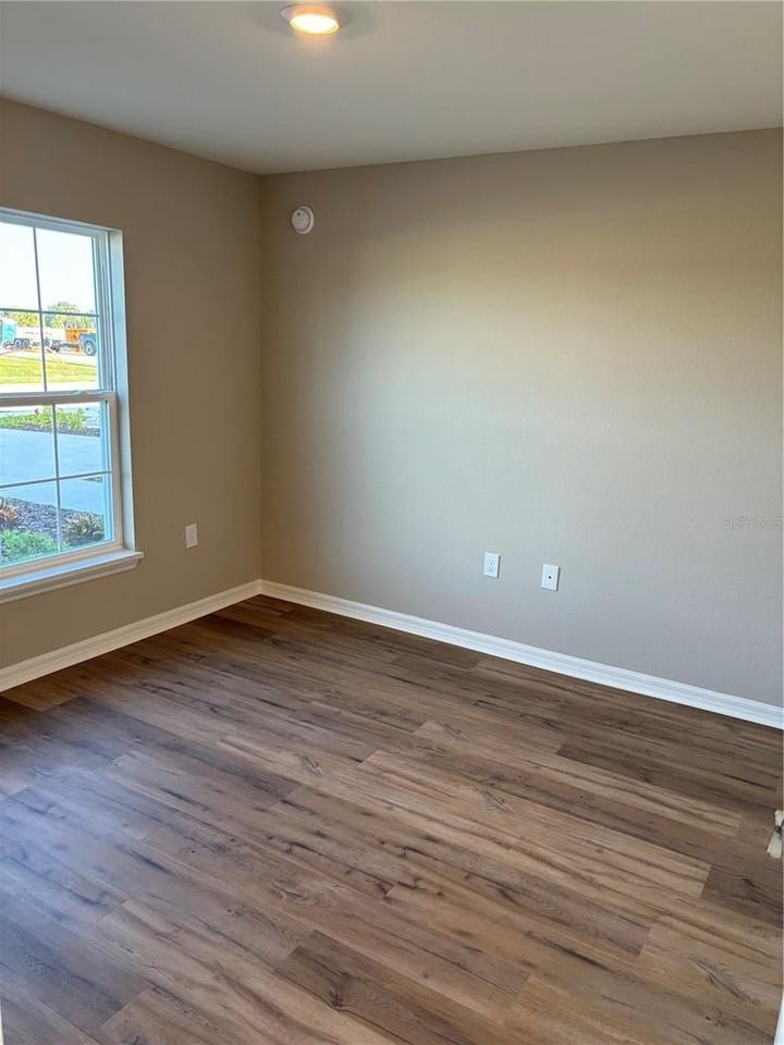 325 Wharf Way - Photo 6 of 35