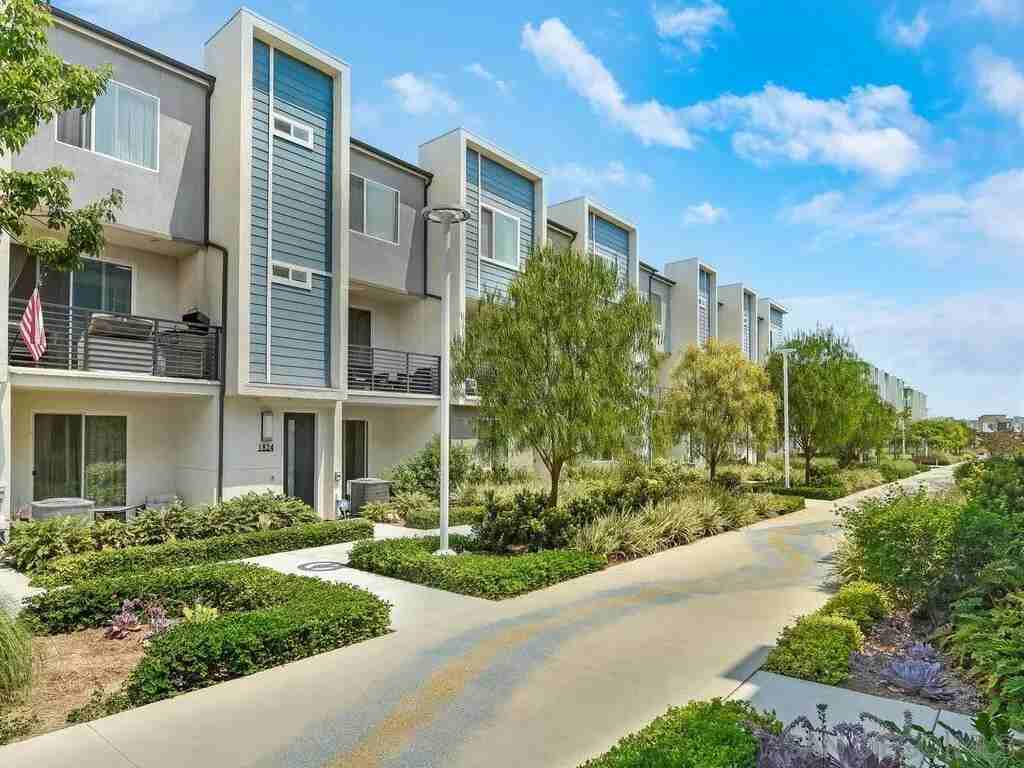 1824 Liquid Ln - Photo 2 of 38