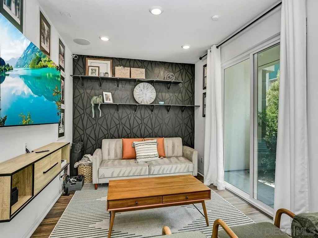 1824 Liquid Ln - Photo 3 of 38