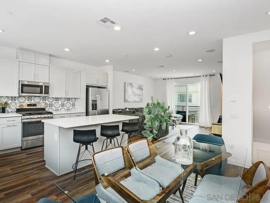 1824 Liquid Ln - Photo 6 of 38