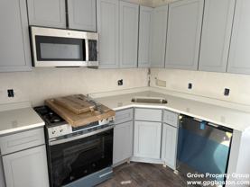 10 Hunting St #1 - Photo 1 of 1