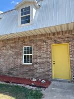 featured image of 912 N Walnut St #12