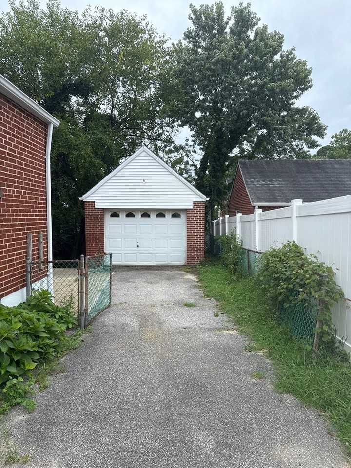 17 Virginia Ave - Photo 2 of 17