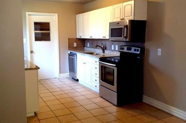 5940 Dunson Dr - Photo 3 of 12